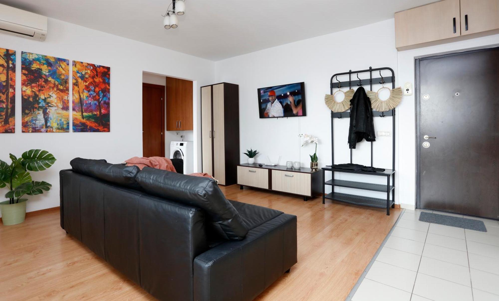 Enchanting Retreat - Historic Old Town - Pet-Friendly Haven - Steps From Unirii 布加勒斯特 外观 照片