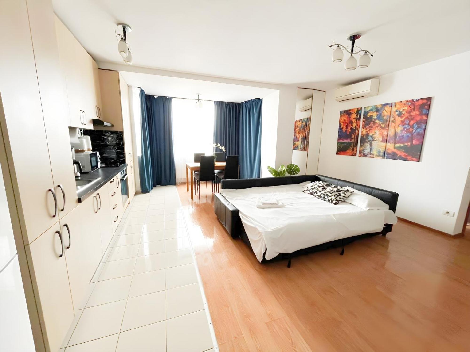 Enchanting Retreat - Historic Old Town - Pet-Friendly Haven - Steps From Unirii 布加勒斯特 外观 照片